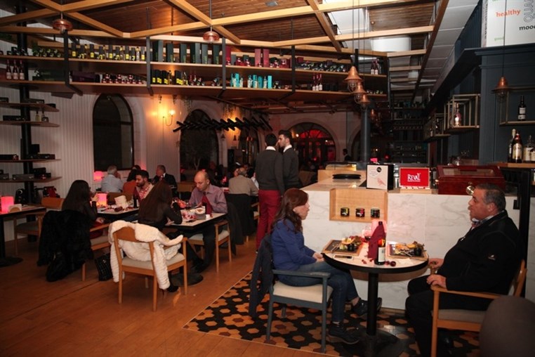 Valentine's at Everyday Cafe